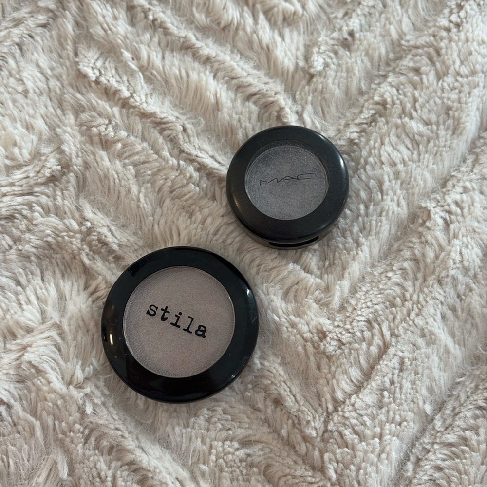 Mac idol eyes eyeshadow and Stila cloud eyeshadow bundle